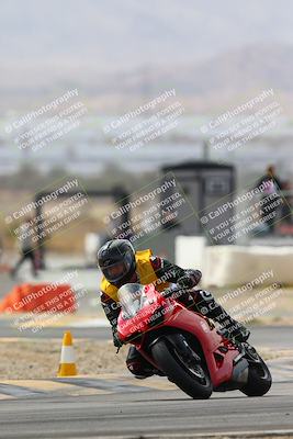 media/Mar-02-2025-Race Pace (Sun) [[8bec80ae00]]/12-Vested (Turn 2) 1111am/